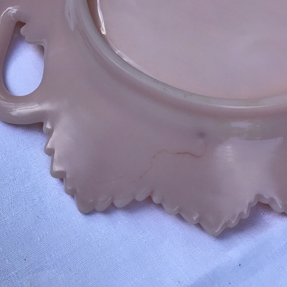 Fenton Pink Milk Glass Leaf Plate - Picture 5 of 5